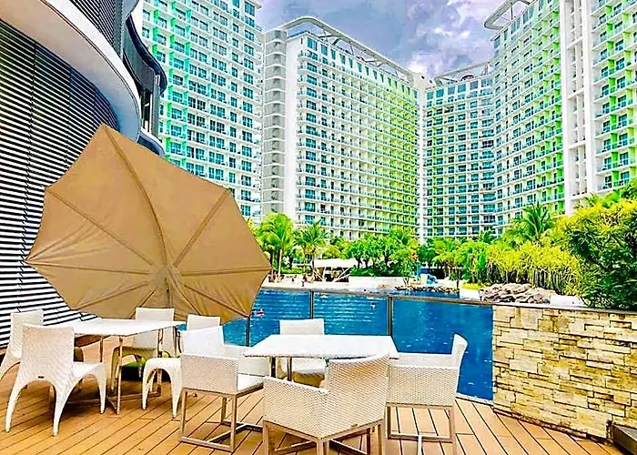 호텔 Azure Urban A4 Near Airport Mall With Wavepool 3*