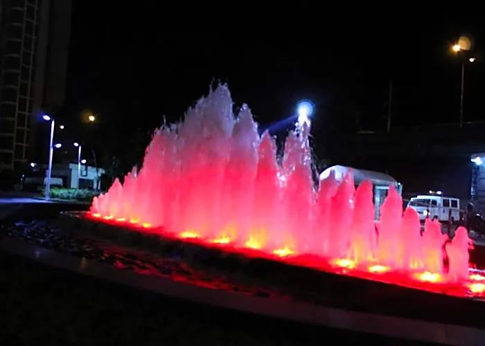Azure Urban A4 Near Airport Mall With Wavepool 3* 마닐라