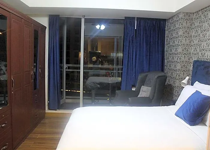 Hotel Azure Urban A4 Near Airport Mall With Wavepool Manille